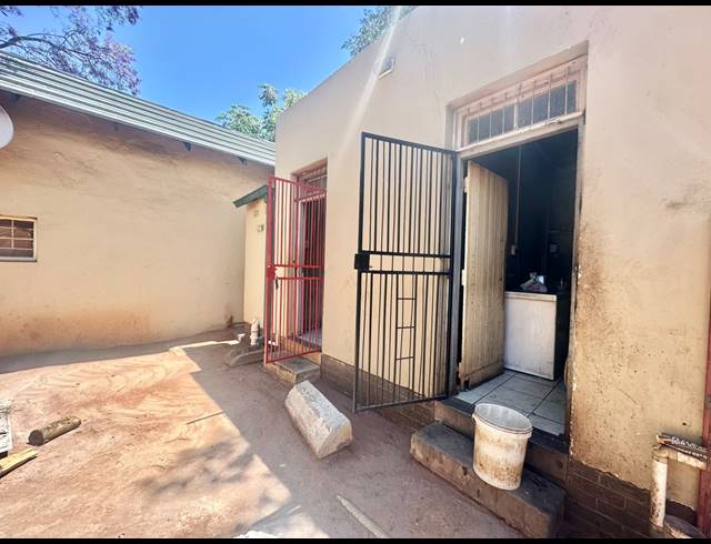 4 BEDROOM HOUSE FOR SALE IN POLOKWANE CENTRAL